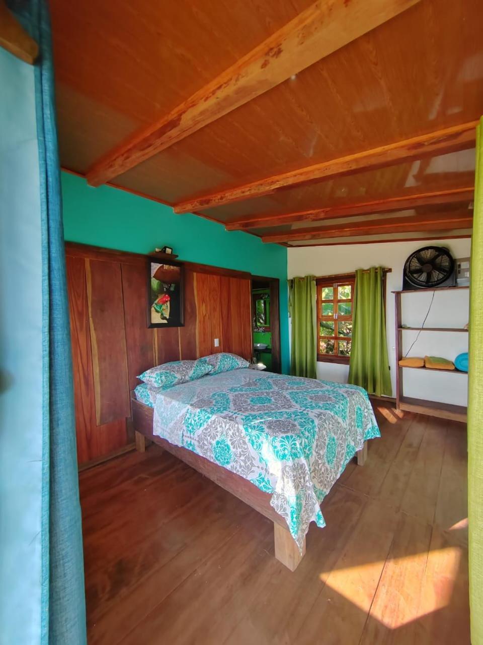 Finca La Puesta Del Sol - Miramar De Sierpe Kültér fotó